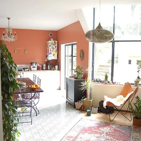 Villa Un Jardin En *